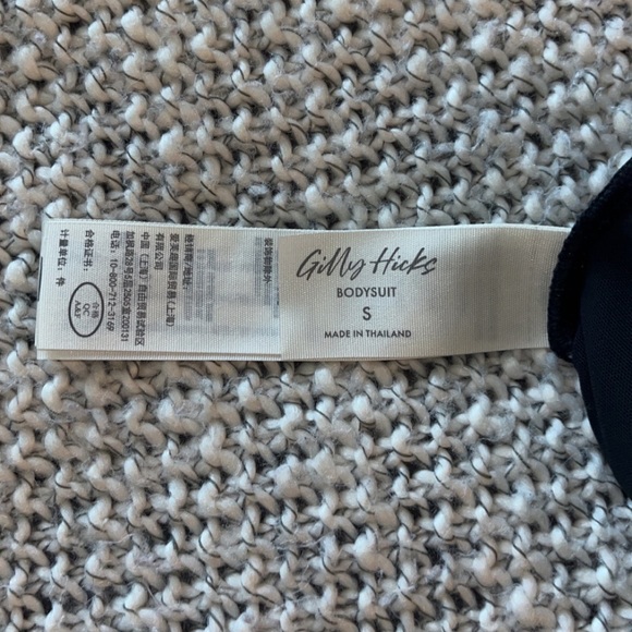 Velvet Bodysuit - Picture 4 of 4